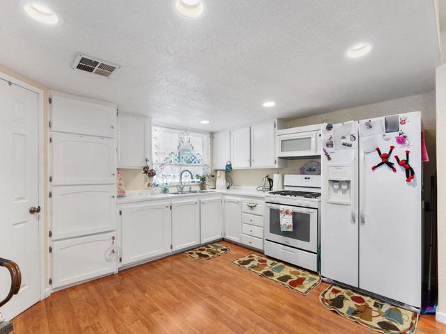 1506 Oak Drive 34, Vista, CA 92084