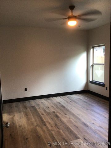 106 S Elliott Street, Pryor, OK 74361