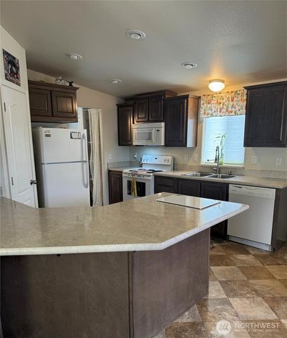 7104 141st Avenue, Sumner, WA 98390