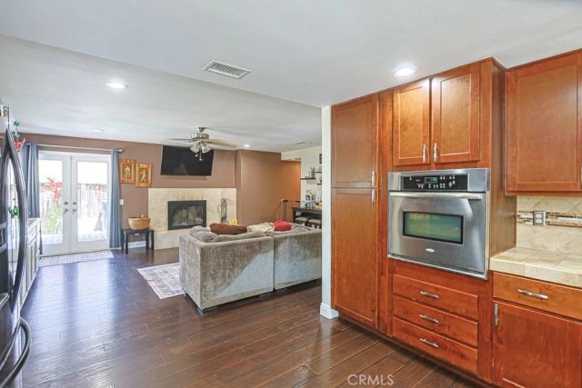 1932 Kellogg, Corona, CA 92879