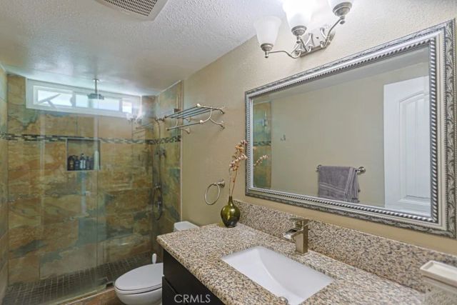 1932 Kellogg, Corona, CA 92879