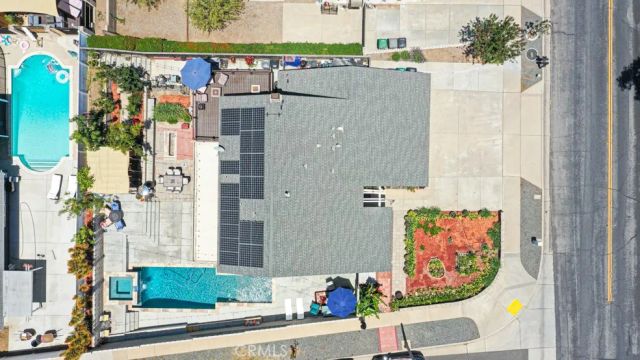 1932 Kellogg, Corona, CA 92879