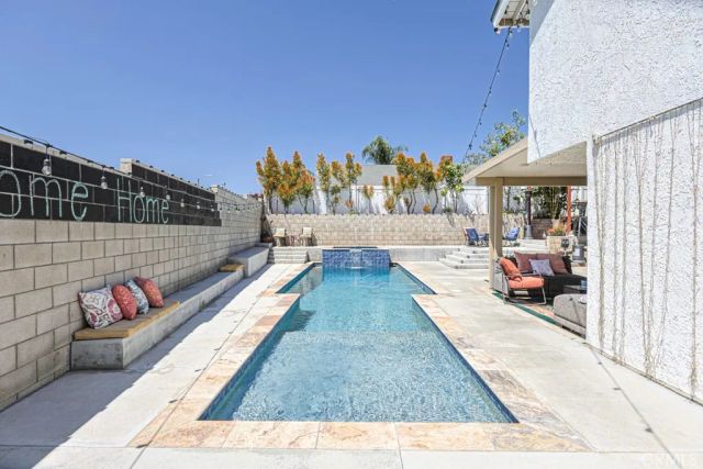1932 Kellogg, Corona, CA 92879