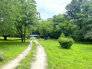 1615 East 562nd Road, Brighton, MO 65617