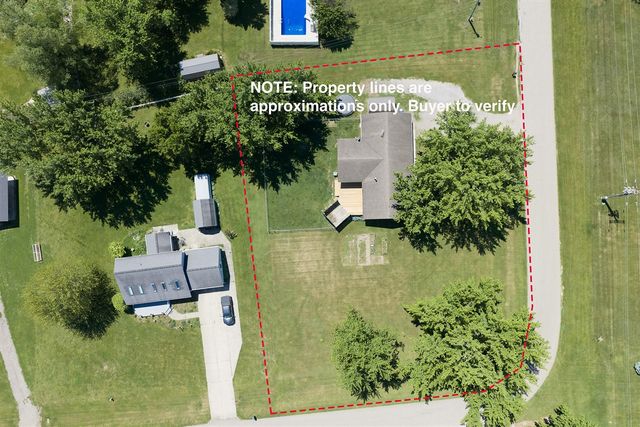 61214 Mary Lou Lane, Cassopolis, MI 49031