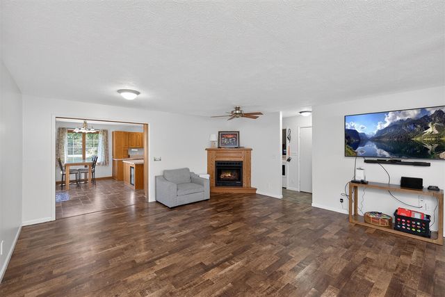 61214 Mary Lou Lane, Cassopolis, MI 49031
