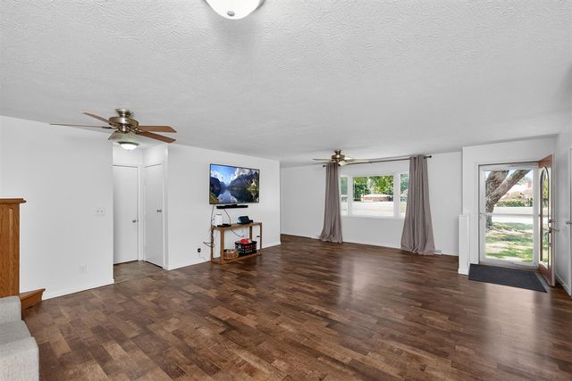 61214 Mary Lou Lane, Cassopolis, MI 49031