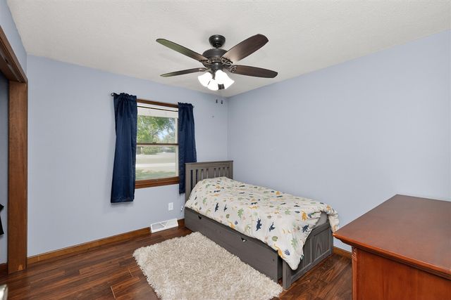 61214 Mary Lou Lane, Cassopolis, MI 49031