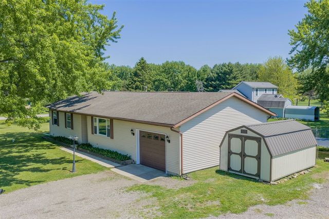 61214 Mary Lou Lane, Cassopolis, MI 49031