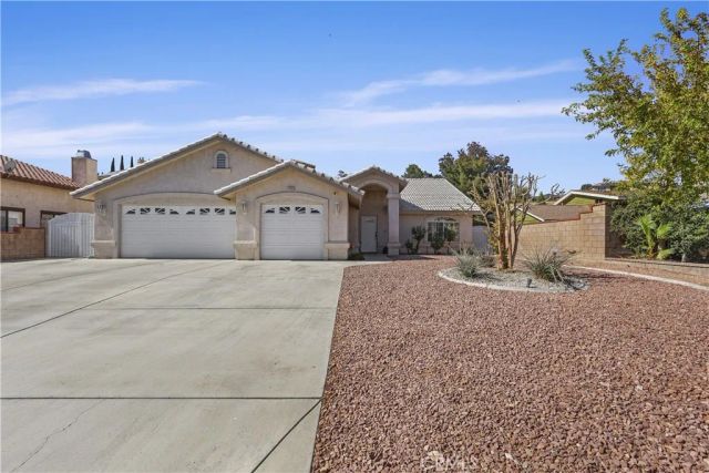 13660 SPRING VALLEY PKWY, Victorville, CA 92395