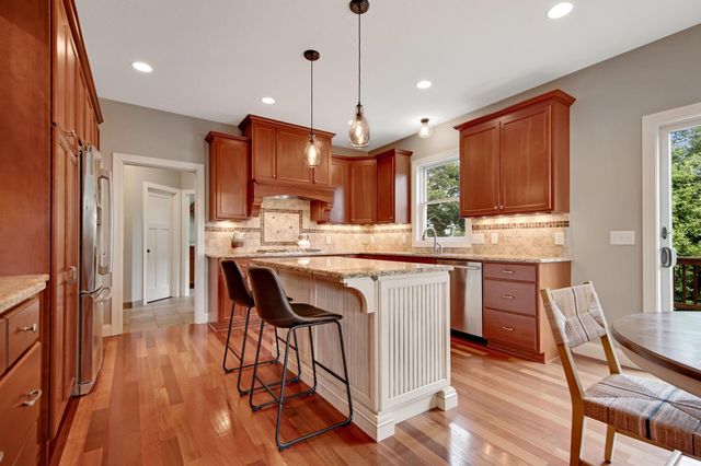 11635 Aileron Court, Inver Grove Heights, MN 55077