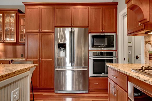 11635 Aileron Court, Inver Grove Heights, MN 55077