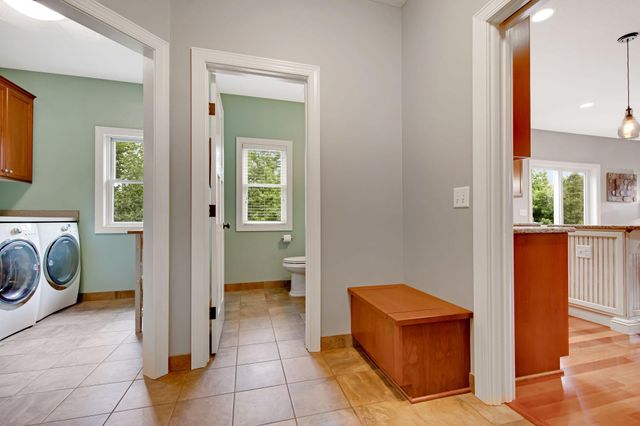 11635 Aileron Court, Inver Grove Heights, MN 55077