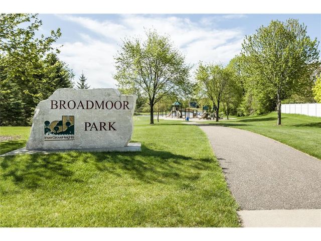 11635 Aileron Court, Inver Grove Heights, MN 55077