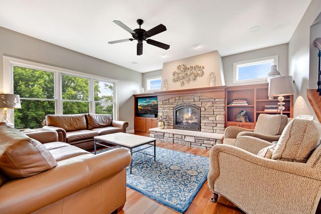 11635 Aileron Court, Inver Grove Heights, MN 55077