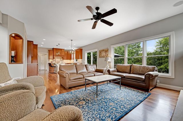 11635 Aileron Court, Inver Grove Heights, MN 55077