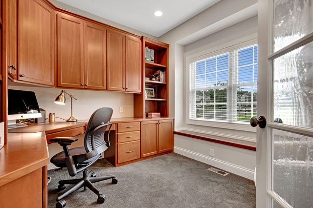 11635 Aileron Court, Inver Grove Heights, MN 55077