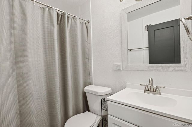 3525 S Bannock Street, Englewood, CO 80110