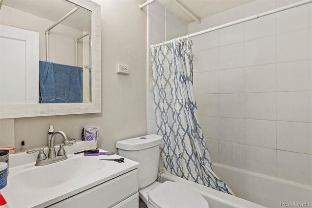 3525 S Bannock Street, Englewood, CO 80110