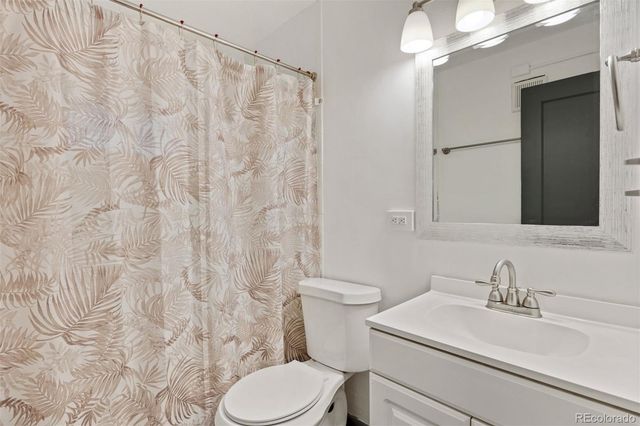 3525 S Bannock Street, Englewood, CO 80110