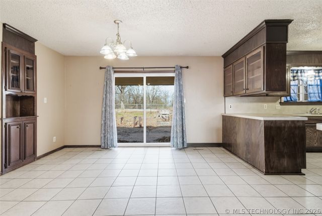 17917 E 589 Road, Inola, OK 74036