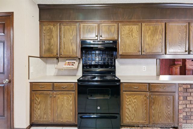 17917 E 589 Road, Inola, OK 74036