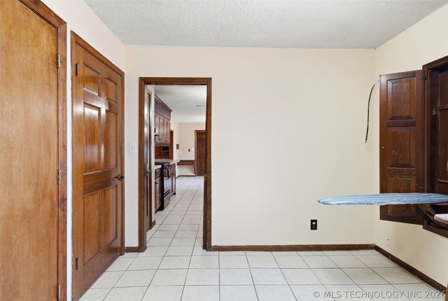 17917 E 589 Road, Inola, OK 74036