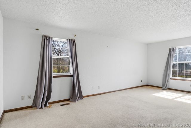 17917 E 589 Road, Inola, OK 74036