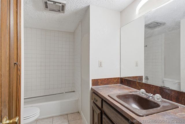 17917 E 589 Road, Inola, OK 74036