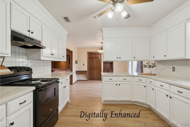 17917 E 589 Road, Inola, OK 74036