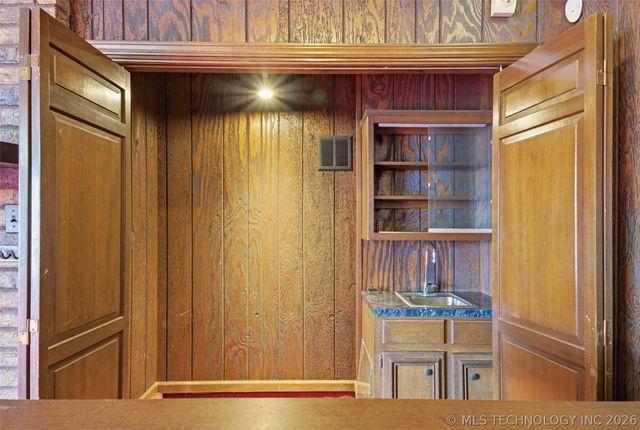 17917 E 589 Road, Inola, OK 74036