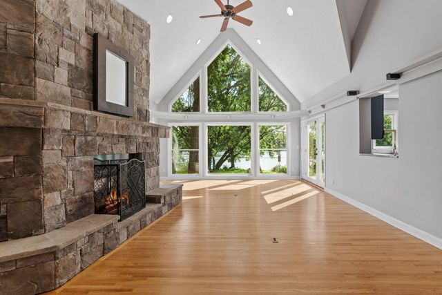 223 E River Parkway, Champlin, MN 55316