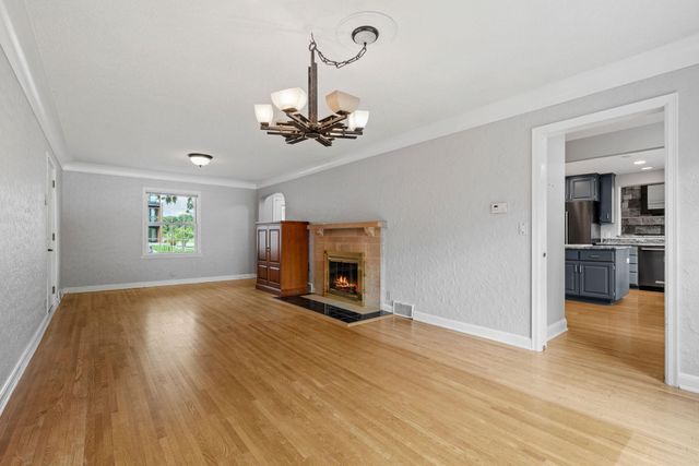 223 E River Parkway, Champlin, MN 55316