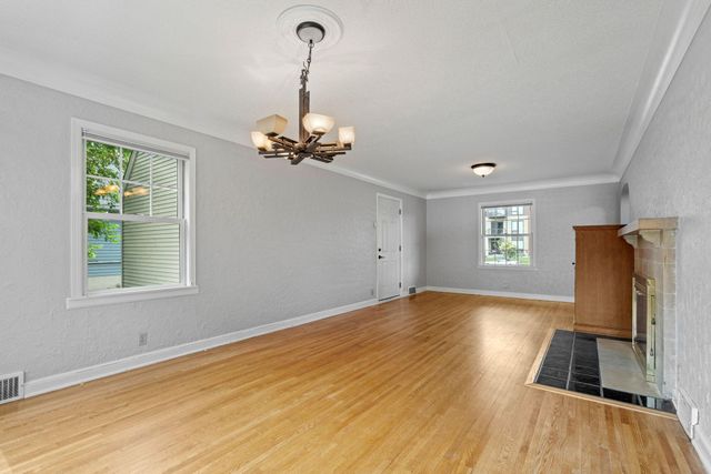 223 E River Parkway, Champlin, MN 55316