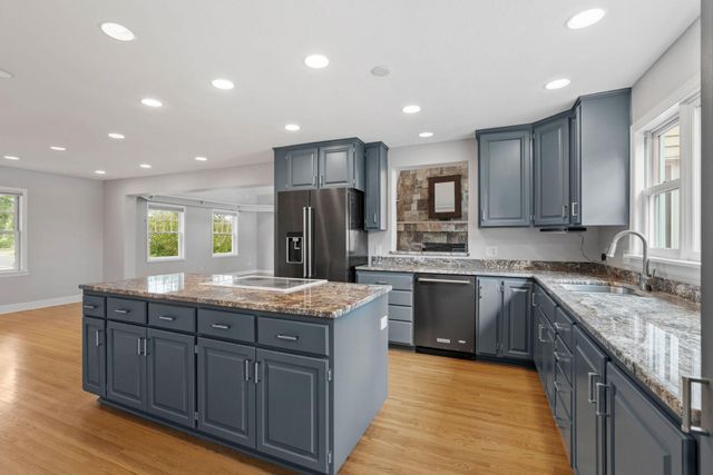 223 E River Parkway, Champlin, MN 55316