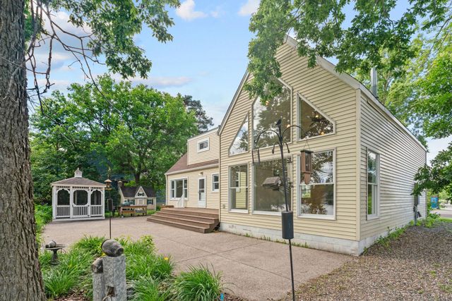 223 E River Parkway, Champlin, MN 55316