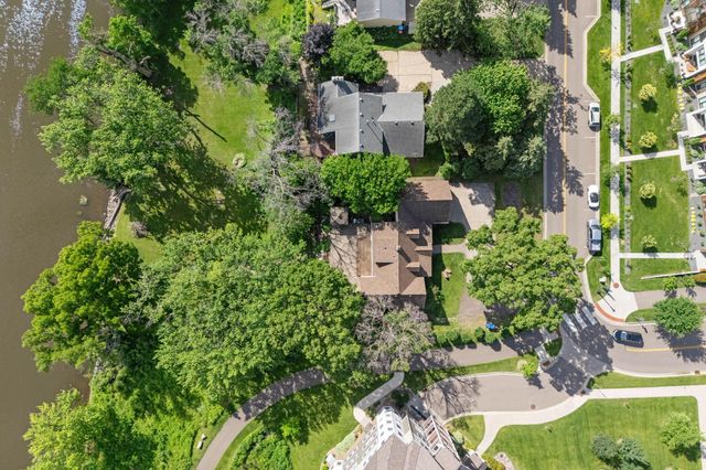 223 E River Parkway, Champlin, MN 55316