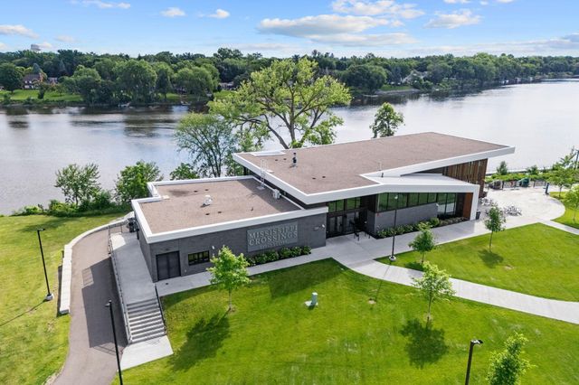 223 E River Parkway, Champlin, MN 55316