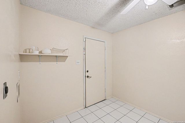 6858 Cape Meadow, Converse, TX 78109