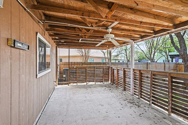 6858 Cape Meadow, Converse, TX 78109