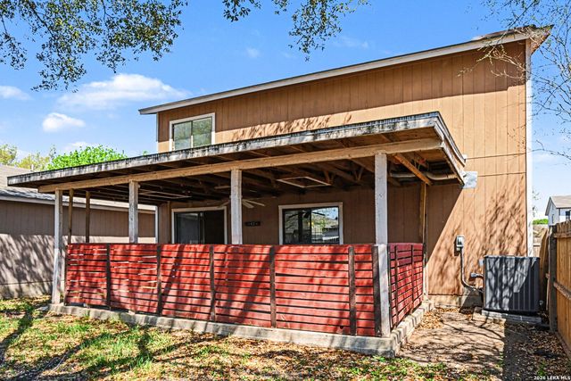 6858 Cape Meadow, Converse, TX 78109