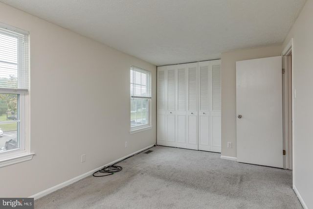 6 VICTORIA MANOR CT, Sicklerville, NJ 08081