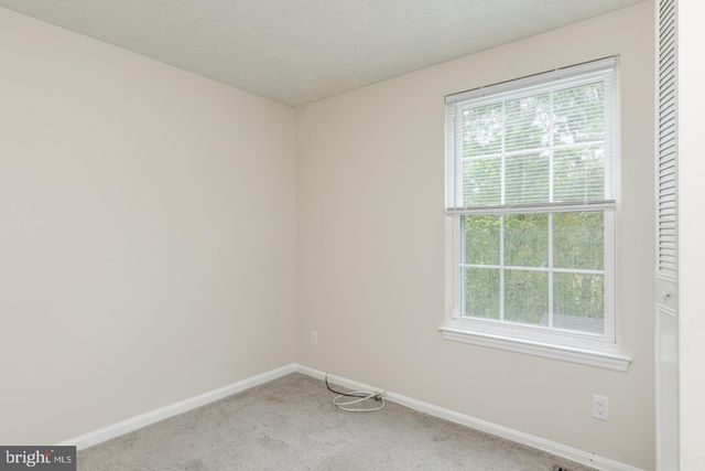 6 VICTORIA MANOR CT, Sicklerville, NJ 08081