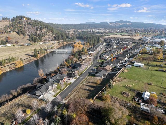 11414 E Coyote Rock Dr, Spokane Valley, WA 99206