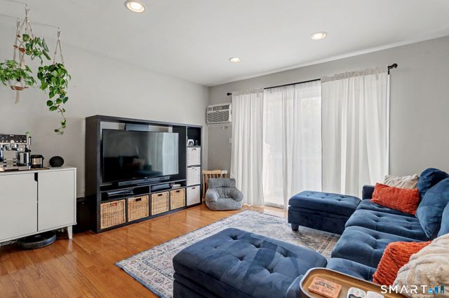 186 Stillwater Avenue 137, Stamford, CT 06902