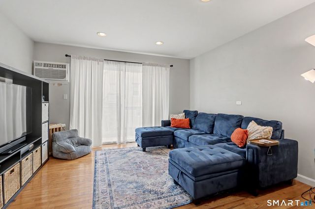 186 Stillwater Avenue 137, Stamford, CT 06902