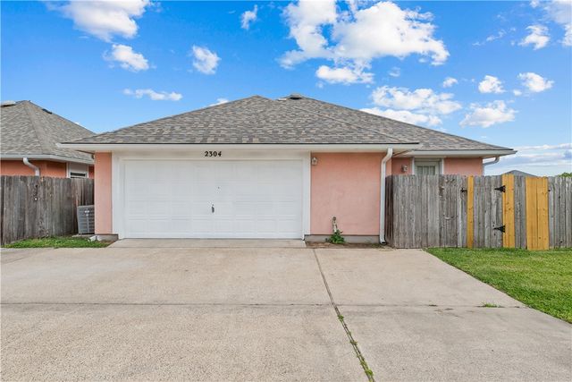 2304 Barcelona Dr, Ingleside, TX 78362