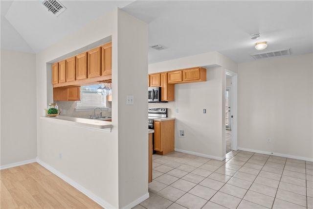 2304 Barcelona Dr, Ingleside, TX 78362