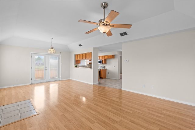 2304 Barcelona Dr, Ingleside, TX 78362