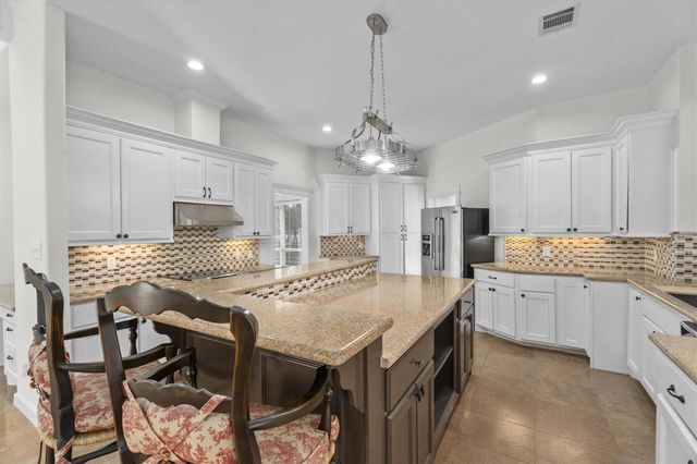 12061 Oak Forest Lane, Conroe, TX 77385